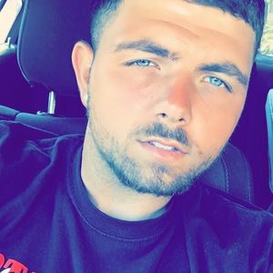 Meet your Posher, Zach